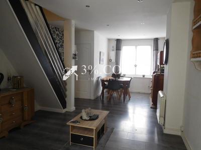 Maison - 82 m² - 5 pièces