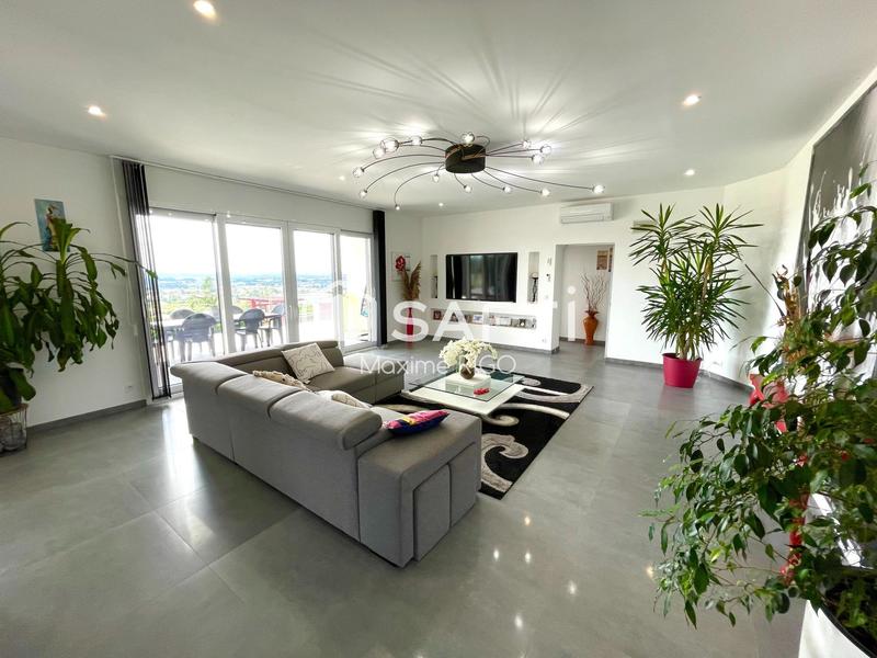 Maison - 193 m² - 7 pièces