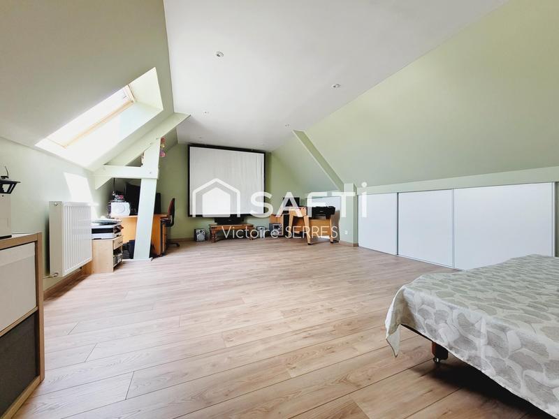 Maison - 195 m² - 8 pièces