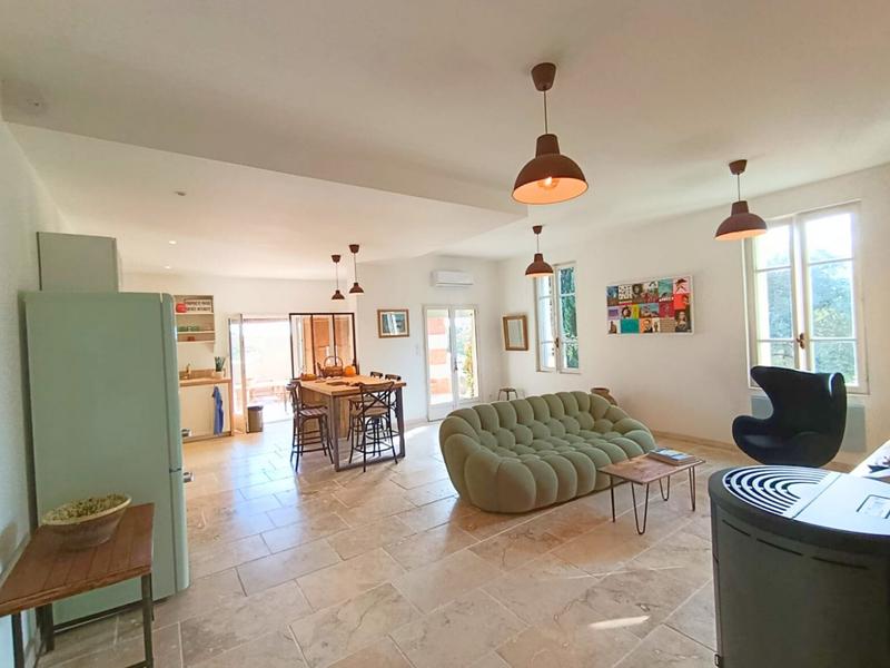 Appartement - 94 m² - 4 pièces