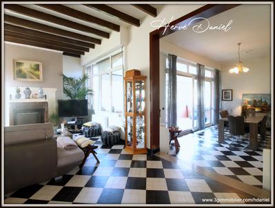 Villa - 182 m² - 7 pièces