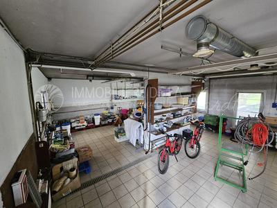 Maison - 210 m² - 6 pièces