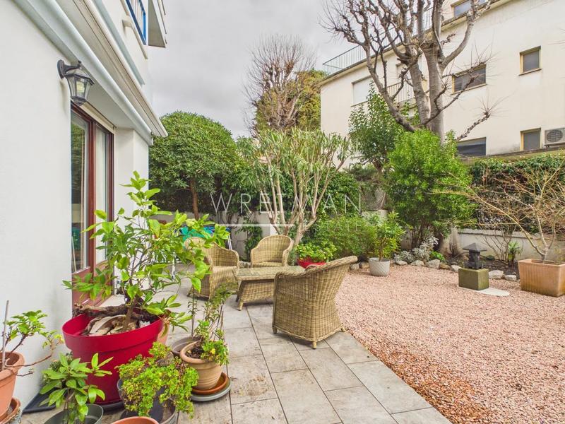 Appartement - 85 m² - 3 pièces