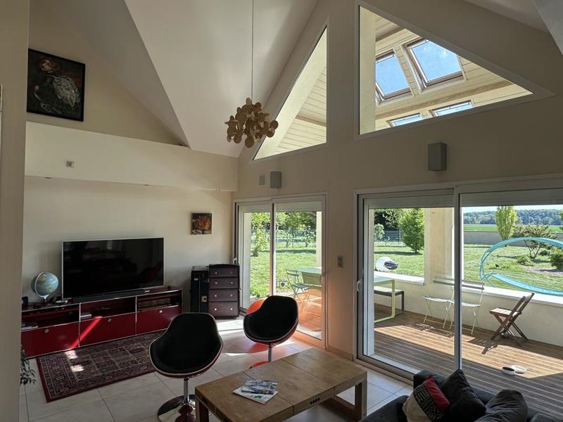 Villa - 147 m² - 8 pièces