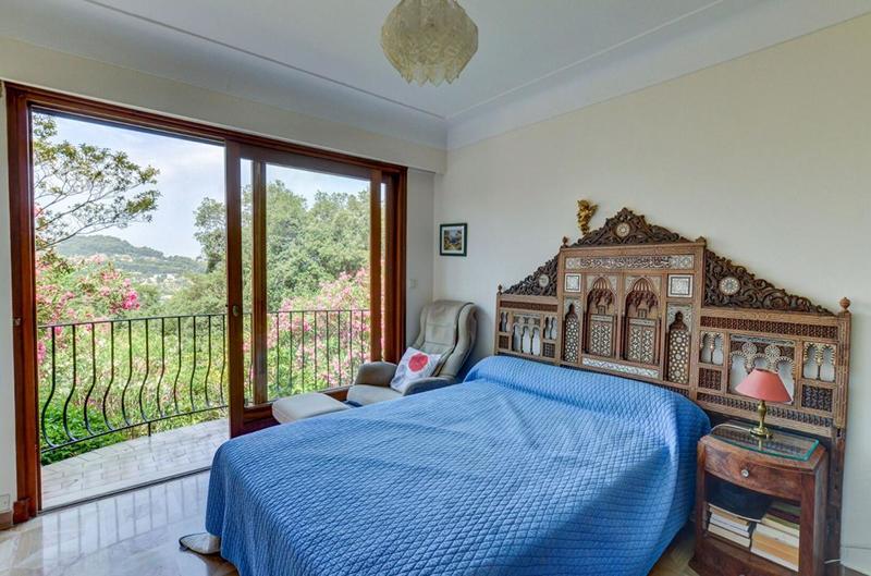 Villa - 245 m² - 7 pièces