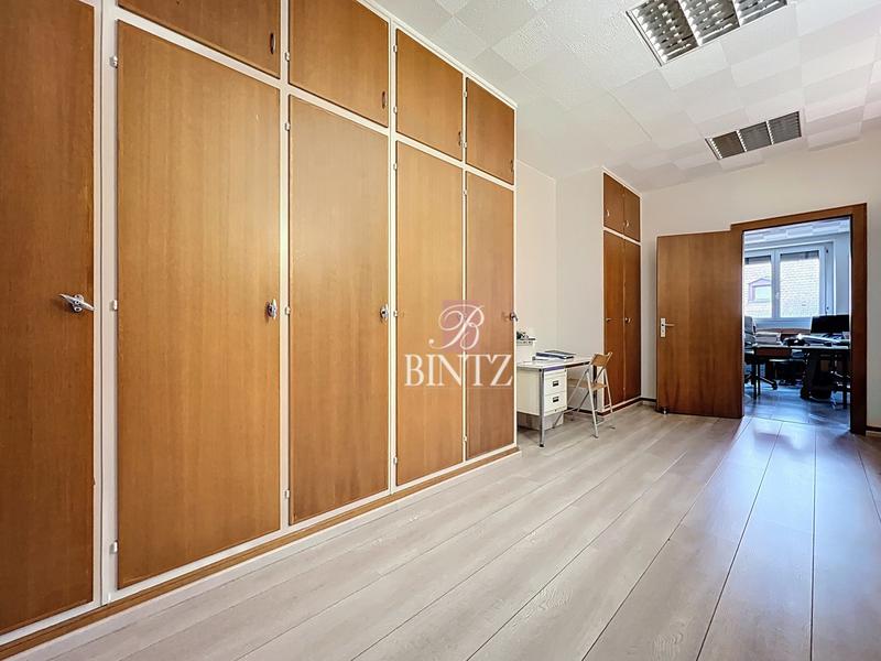 Local d'activités - 195 m²