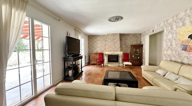 Maison - 265 m² - 7 pièces