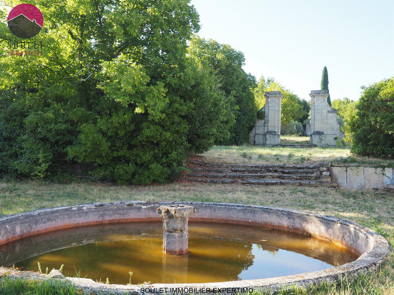 Propriété - 540 m² - 20 pièces