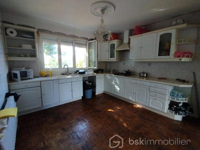 Propriété - 134 m² - 6 pièces