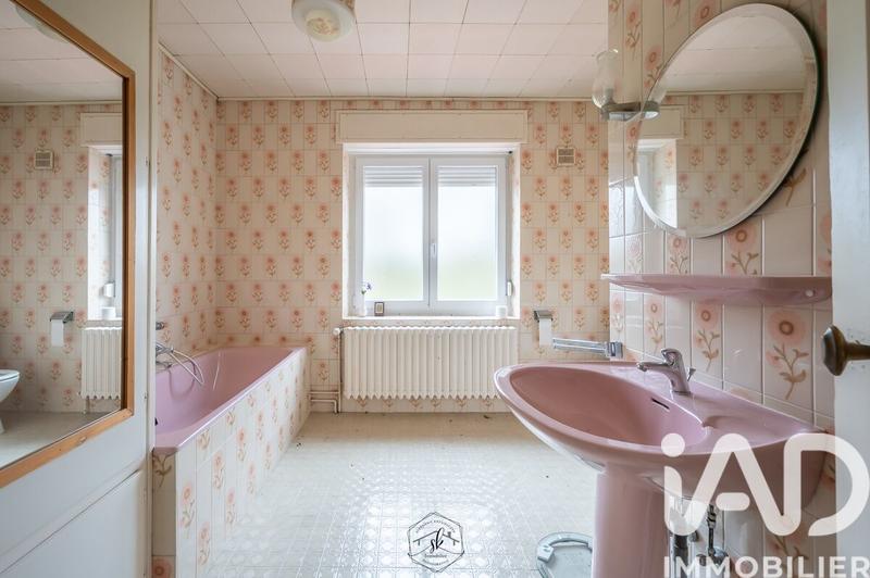 Maison - 252 m² - 8 pièces