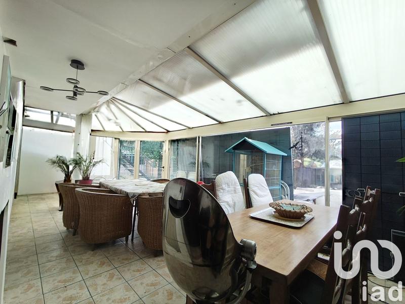 Maison - 237 m² - 10 pièces