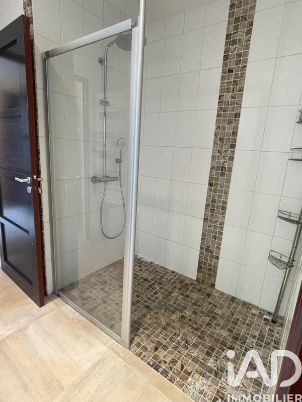 Maison de maîtres - 252 m² - 8 pièces