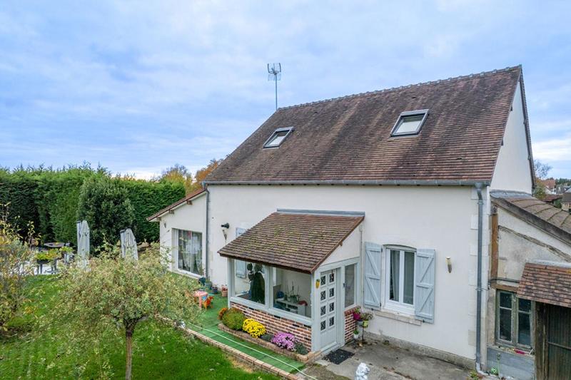 Maison - 111 m² - 6 pièces