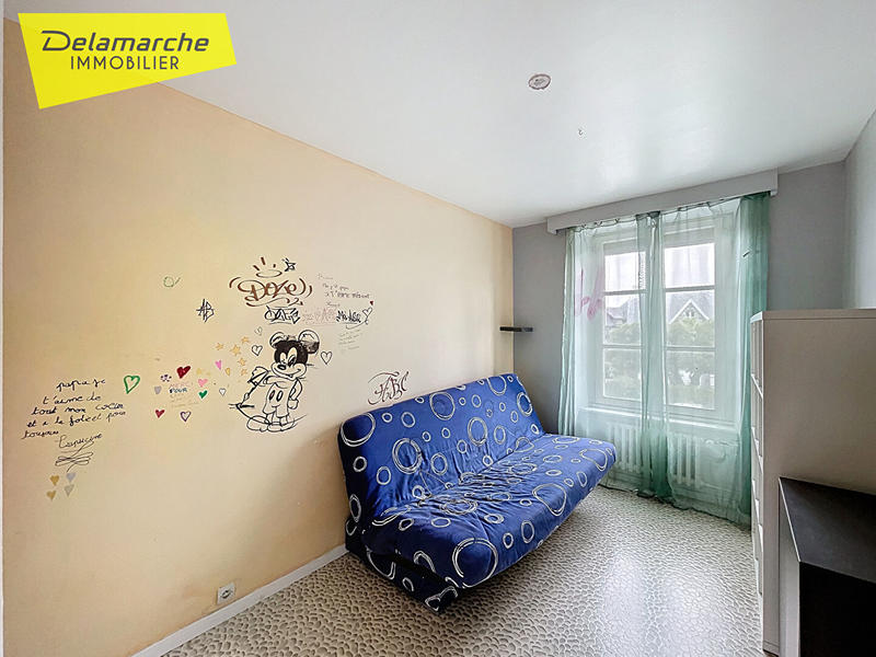 Maison - 265 m² - 9 pièces