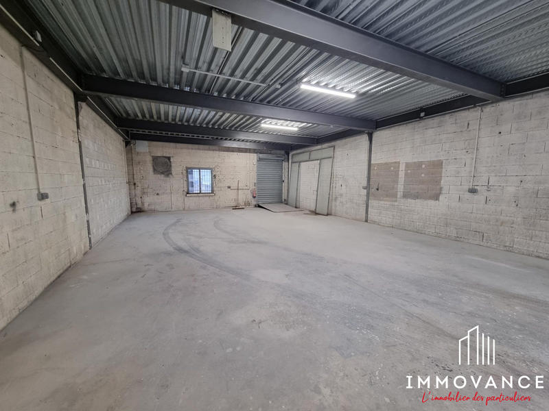 Entrepôt - 134 m²