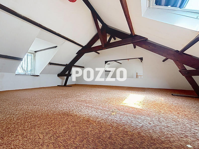 Maison - 440 m² - 19 pièces