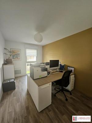 Bureau - 67 m²