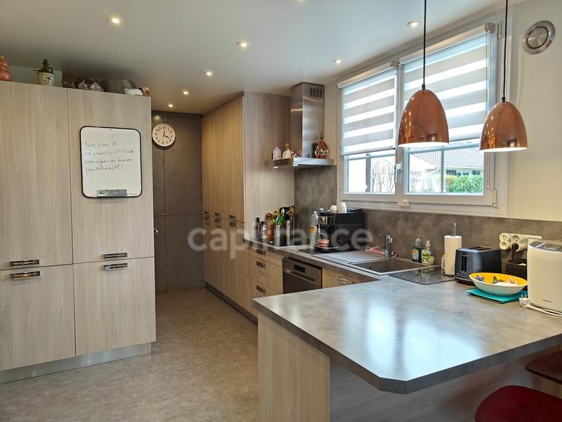 Maison - 121 m² - 5 pièces