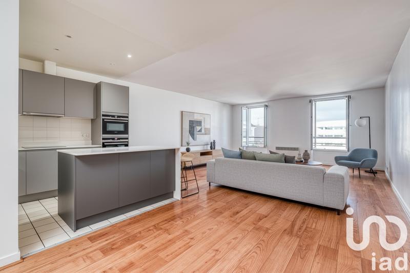 Appartement - 99 m² - 5 pièces