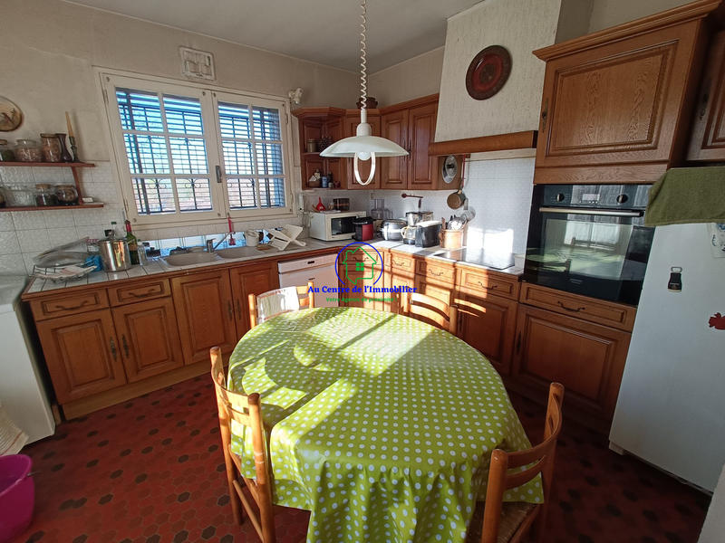 Maison traditionnelle - 182 m² - 7 pièces