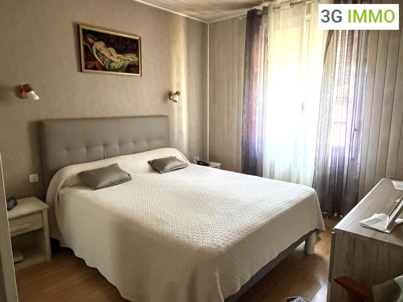 Villa - 100 m² - 4 pièces