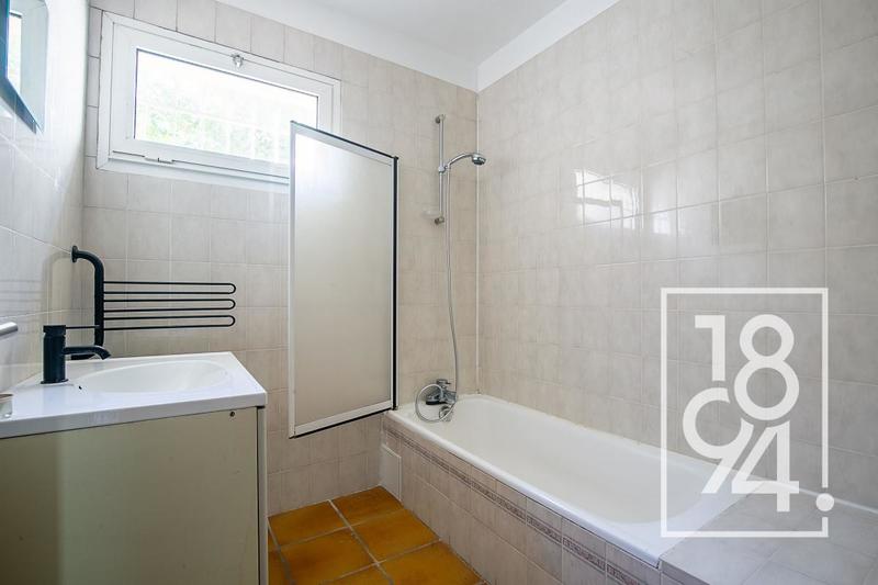 Maison - 197 m² - 5 pièces