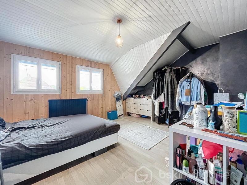 Maison traditionnelle - 190 m² - 9 pièces