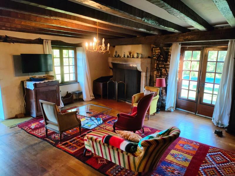 Propriété - 258 m² - 9 pièces