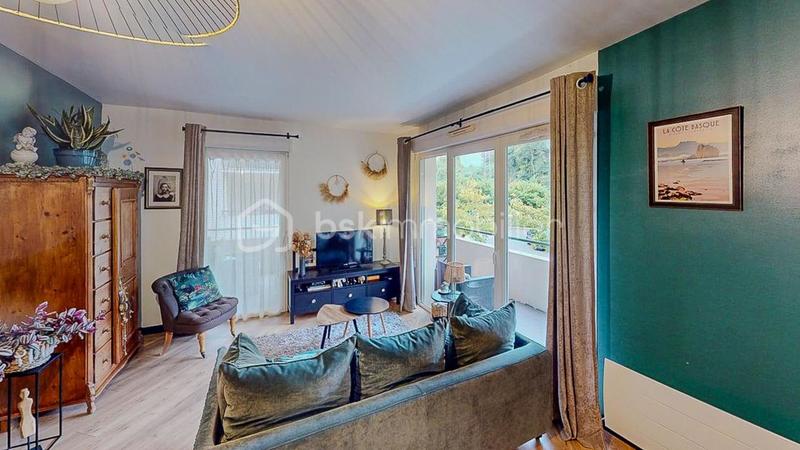 Appartement - 83 m² - 4 pièces