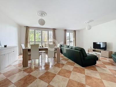 Appartement - 79 m² - 3 pièces