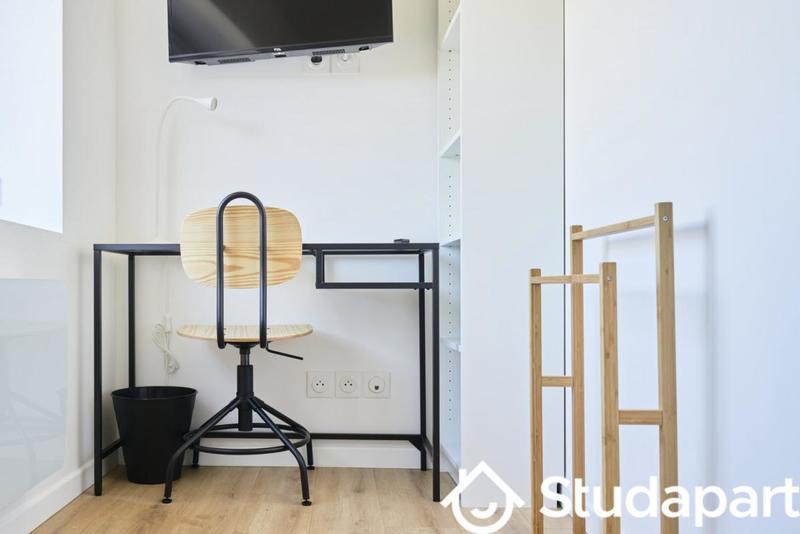 Chambre - 9 m² - 1 pièce