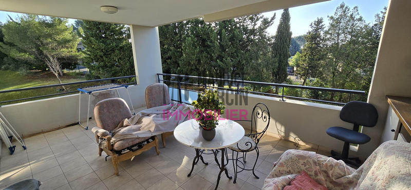 Appartement - 92 m² - 4 pièces