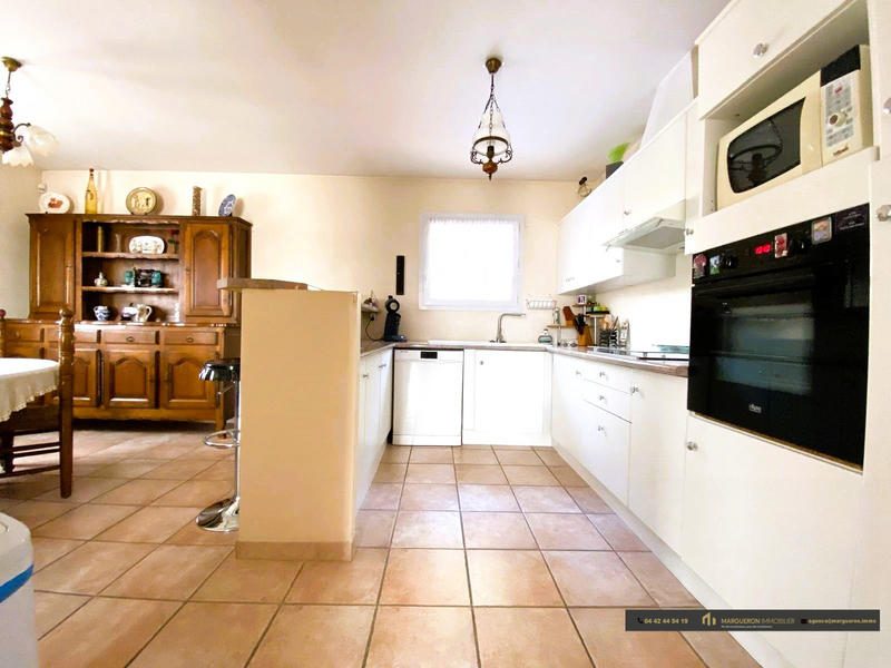 Villa - 180 m² - 5 pièces