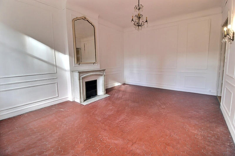 Appartement - 185 m² - 7 pièces