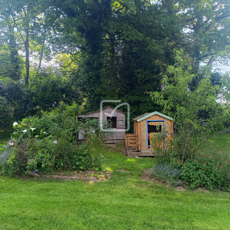 Propriété - 161 m² - 6 pièces