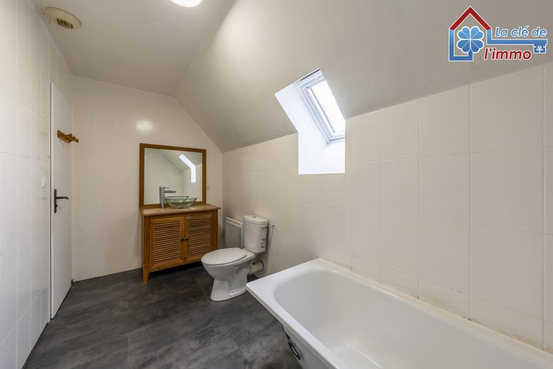 Maison traditionnelle - 80 m² - 5 pièces