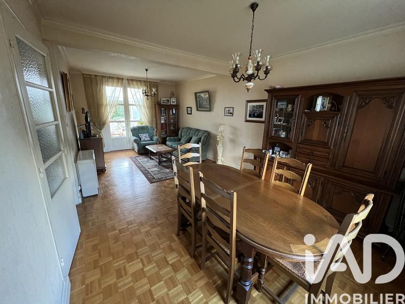 Maison - 140 m² - 12 pièces