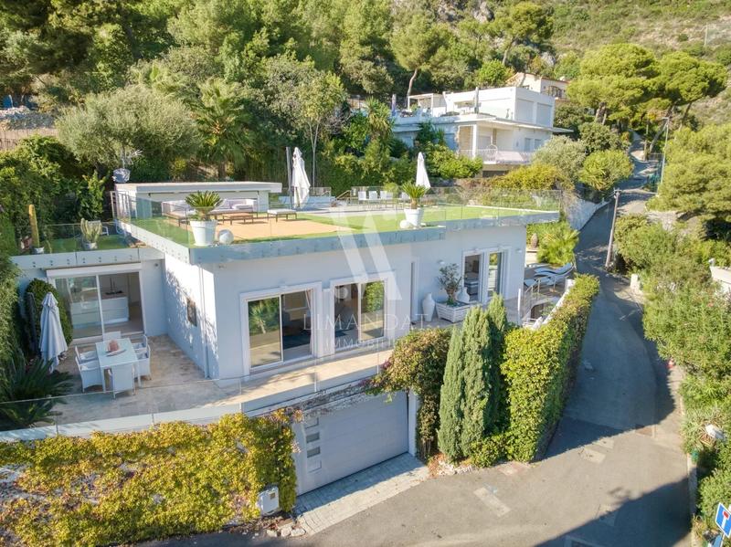 Villa - 220 m² - 5 pièces