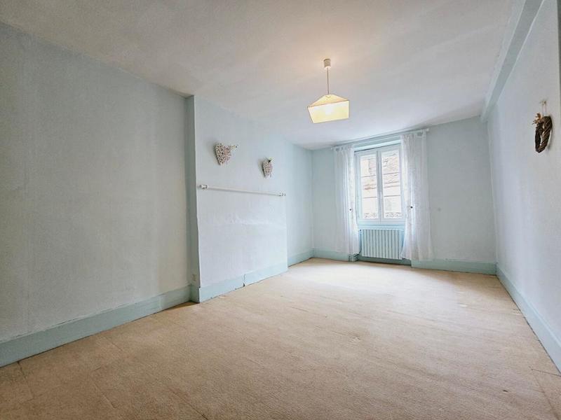 Maison - 208 m² - 6 pièces