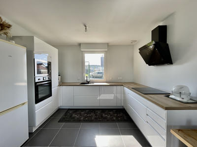 Maison - 94 m² - 5 pièces