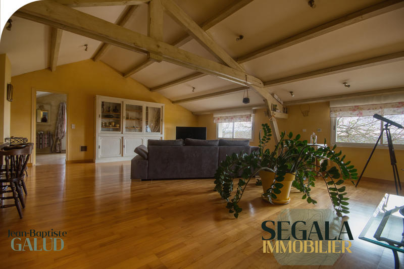 Maison - 180 m² - 4 pièces