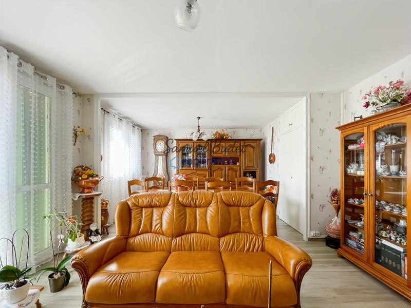 Appartement - 84 m² - 4 pièces