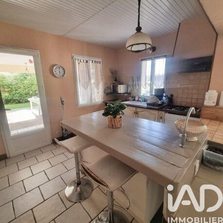 Maison - 238 m² - 8 pièces