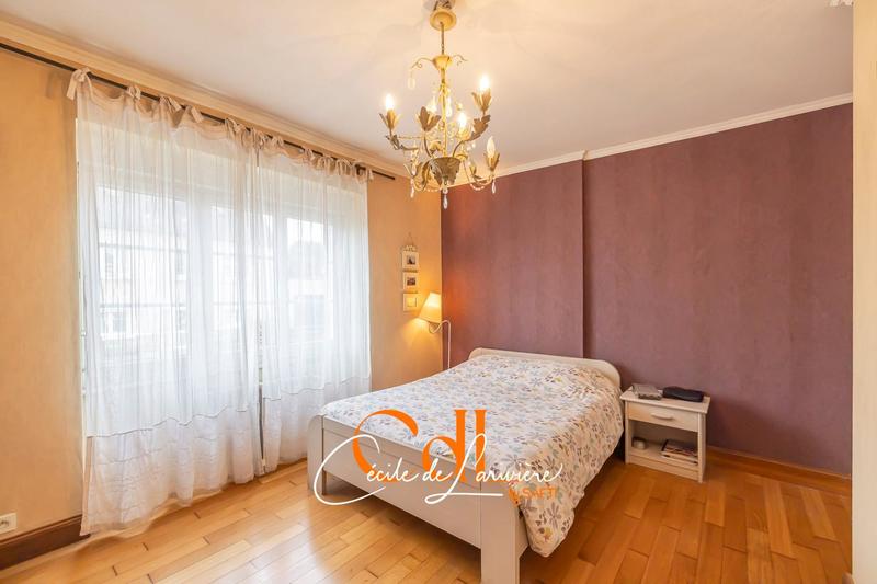 Maison - 162 m² - 6 pièces