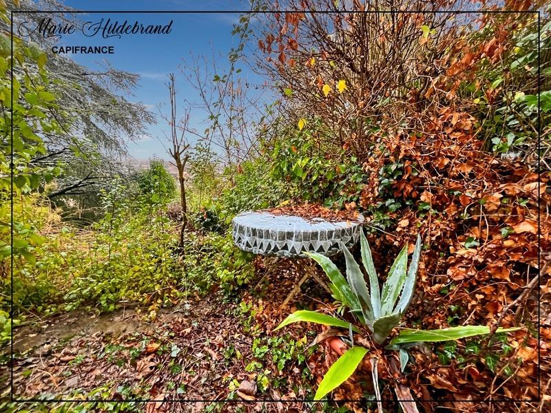 Maison - 130 m² - 8 pièces