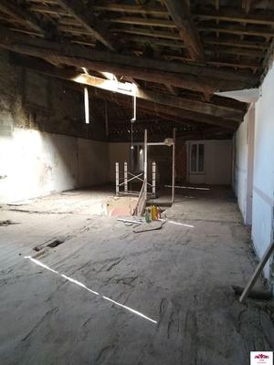 Immeuble - 370 m² - 1 pièce