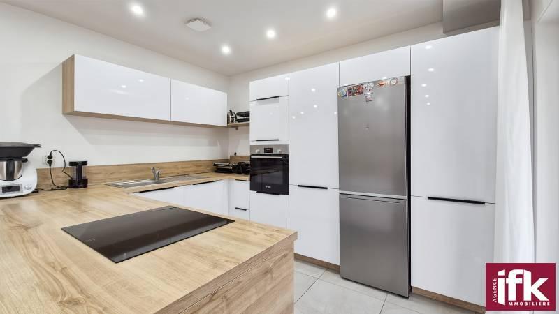 Appartement - 94 m² - 3 pièces