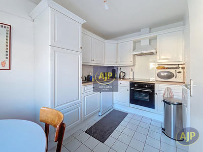 Maison - 82 m² - 5 pièces