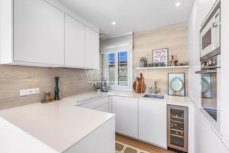 Appartement - 75 m² - 3 pièces