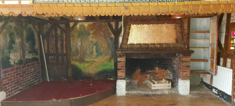 Maison - 240 m² - 11 pièces